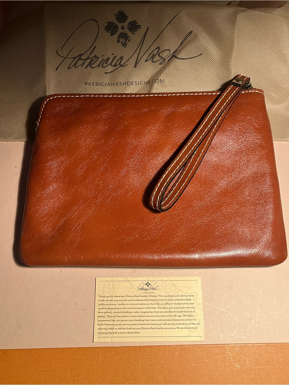 PATRICIA NASH embossed leather Wristlet Clutch - Women's Bag With dust bag - Picture 6 of 6